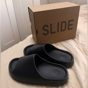 Yeezy Slides Onyx